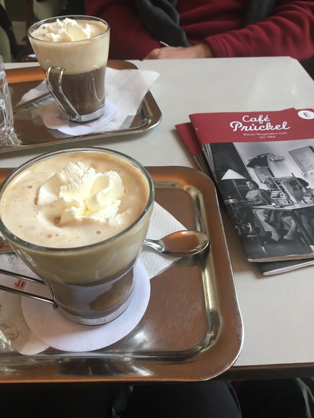 96FB7643-2074-45E2-8CB3-2C2CD00DB0BC