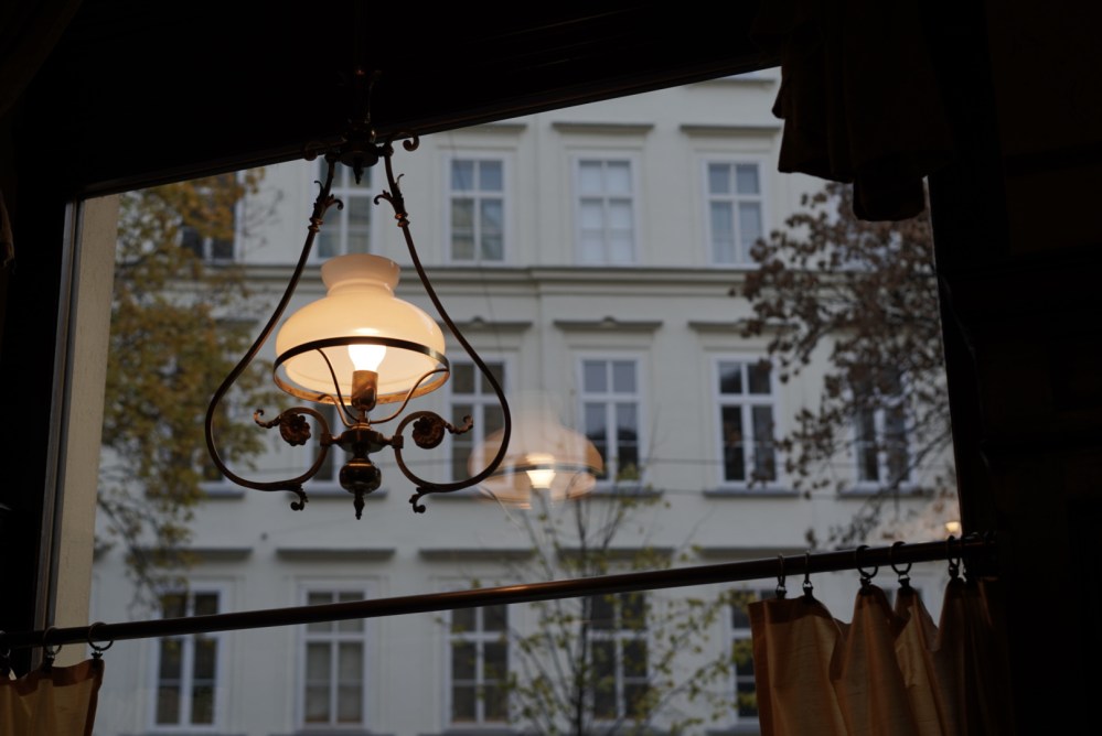 F64DD590-A941-430F-9AED-151A04F555A3