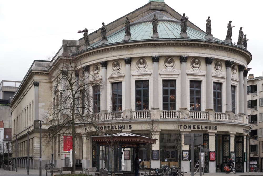 0472DD0D-1F1E-40D0-A95B-0056A9620CB0