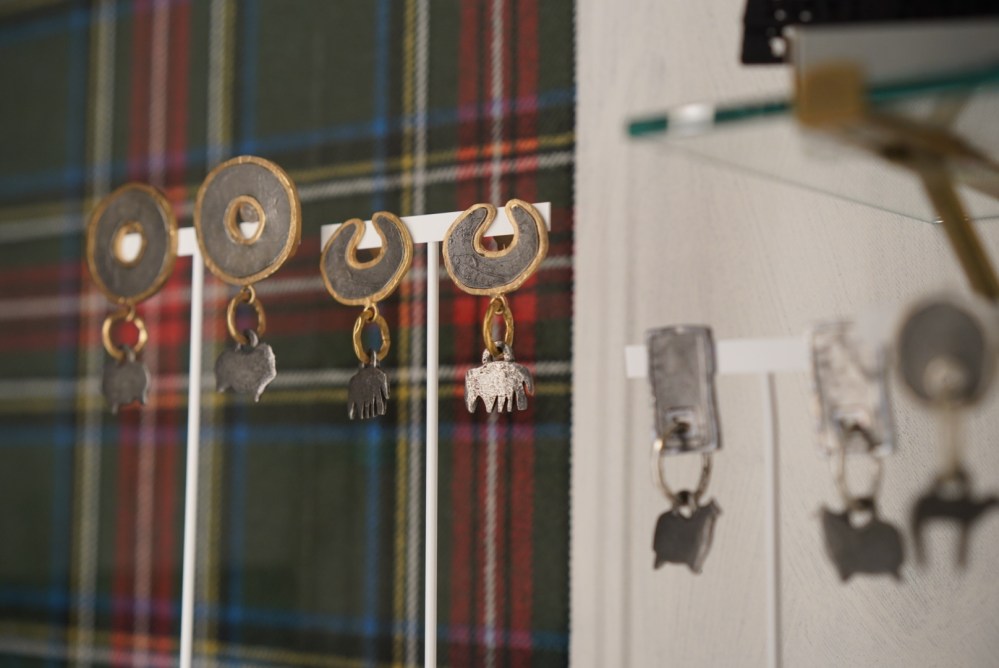 376BC3B1-5419-450C-8DCE-A5733F4623FE