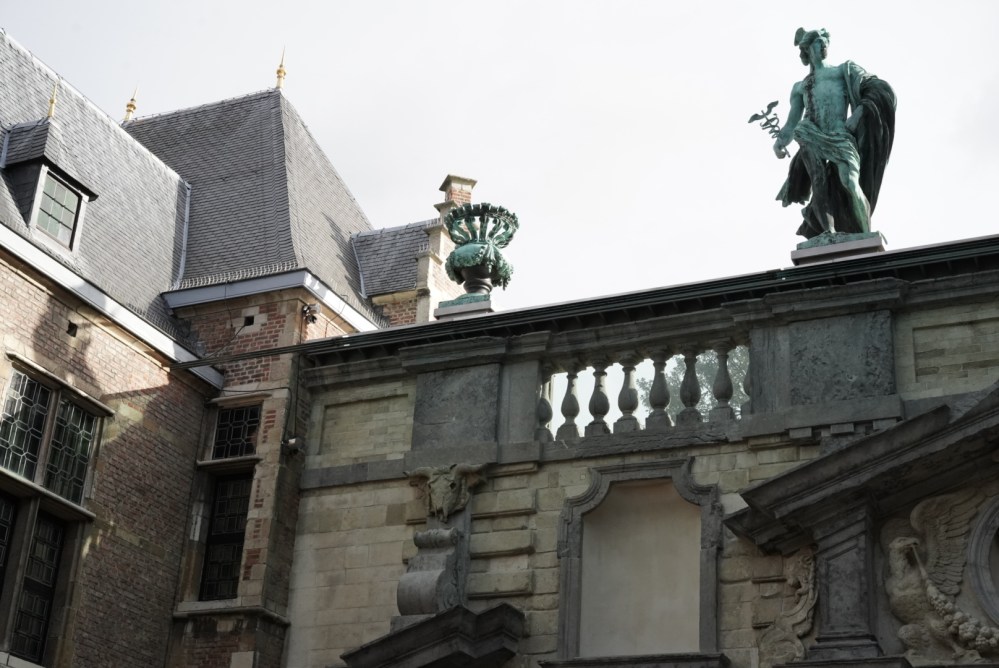 3EB1AE95-A61B-4A9C-A079-EC16ACD56A9E