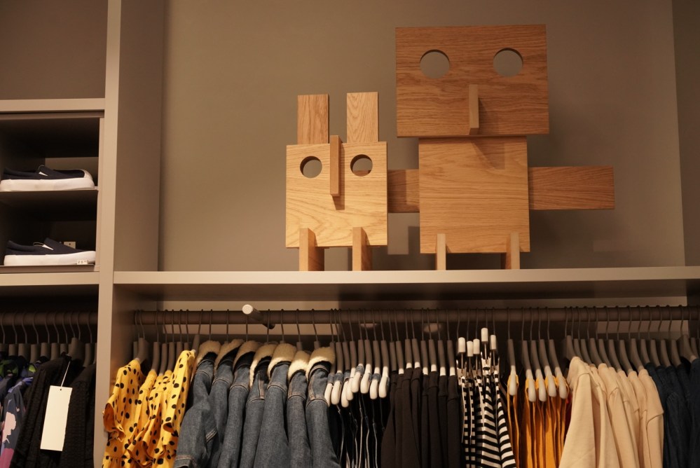 557B637B-3D0E-49D0-ADBA-AACCC768AEE2