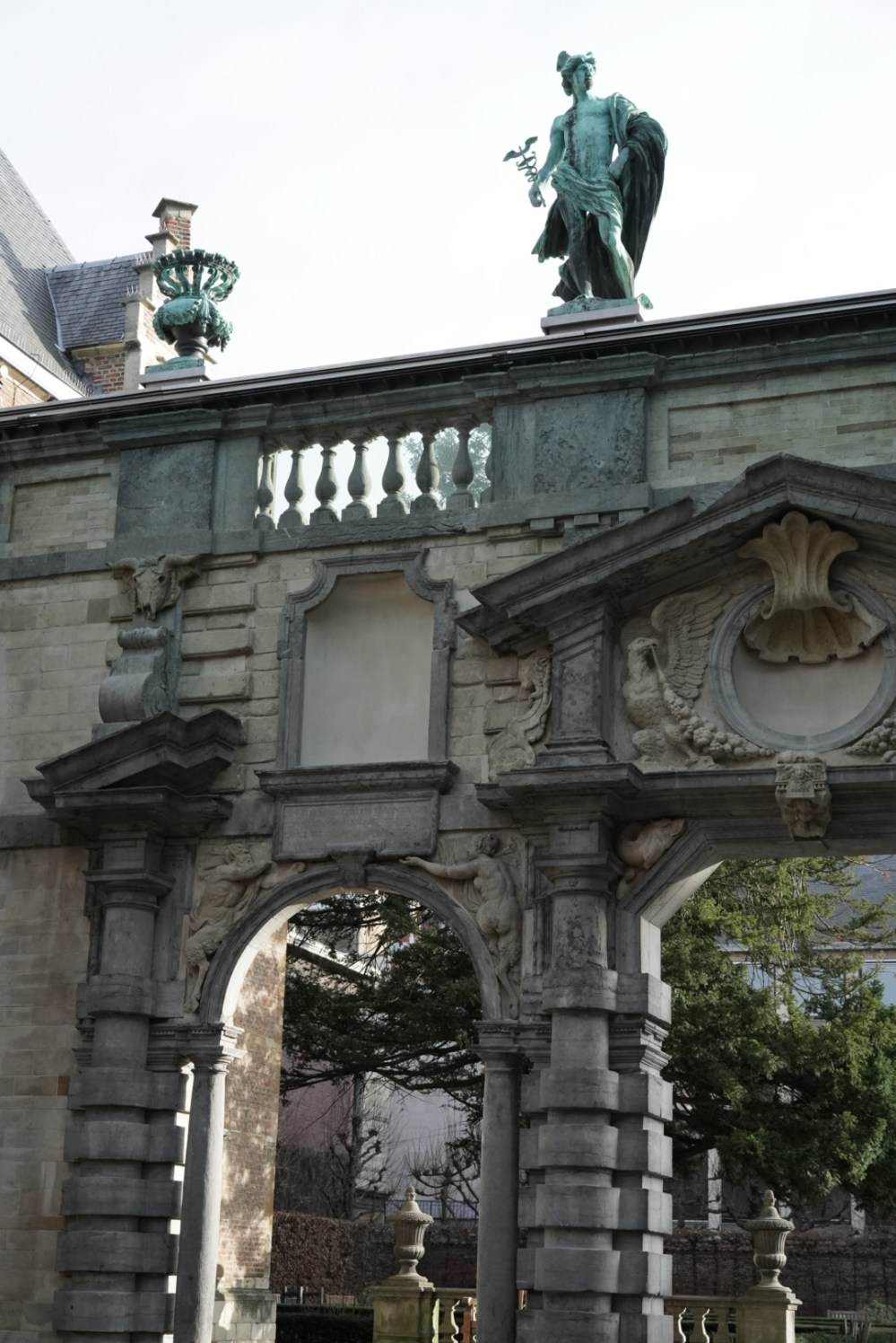 8425982C-E292-4ABE-81C6-F154ADF2F5B2