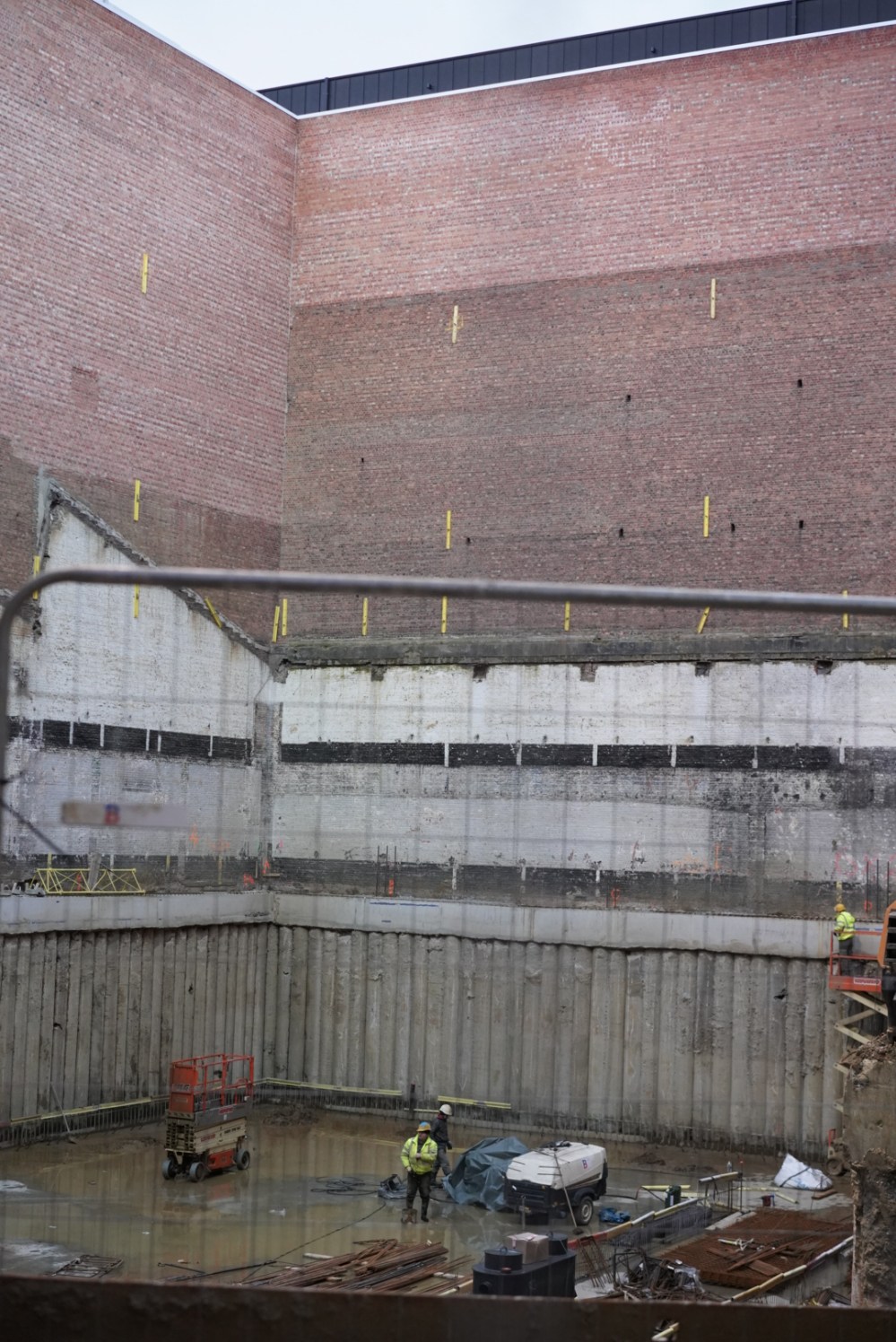 D0043077-D490-44A6-8638-E4F7E8D10B69