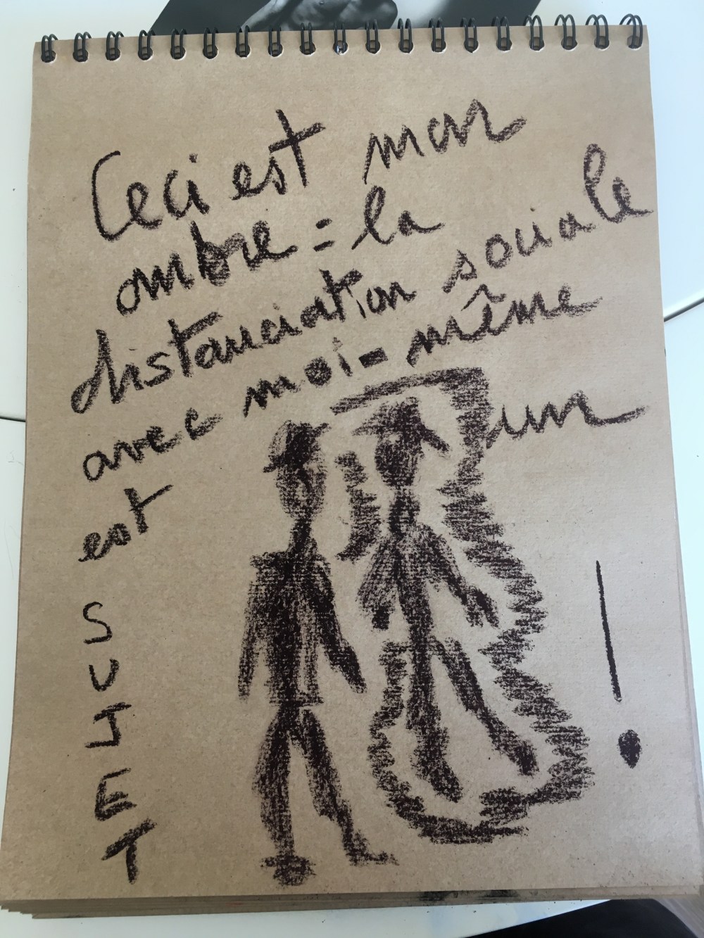 5B9262F7-C964-40F9-B359-42C4E7B5D200